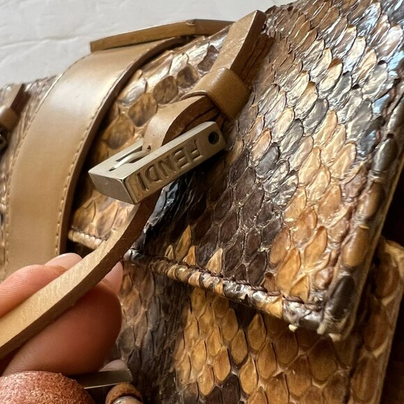 VINTAGE FENDI PYTHON BENTO BOX SMALL BAG RARE - Picture 8 of 10